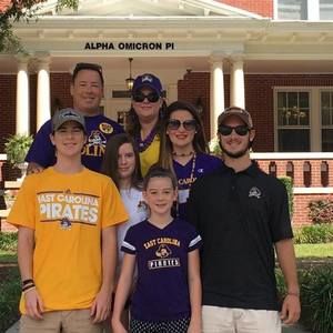 Meet your Posher, Lee